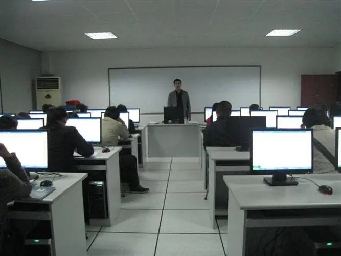 �����ʵ����ѵ�Ƿ�ֵ��